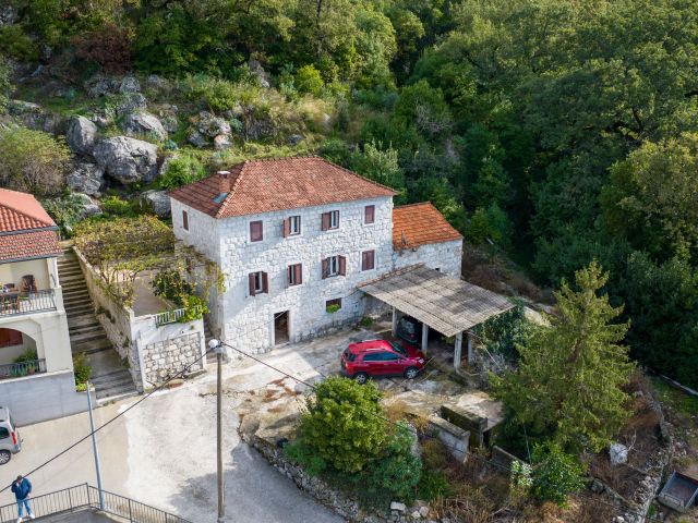 Sale of a stone house near Dubrovnik, Konavle