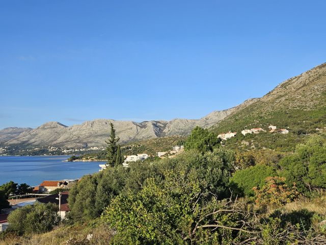 Sale of building land for the construction of a luxury complex, Cavtat