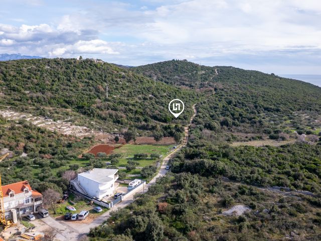 Building land for sale with unobstructed sea view in Cavtat near Dubrovnik