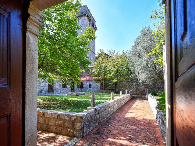 Prodaja povijesnog ljetnikovca na otoku Šipanu kraj Dubrovnika