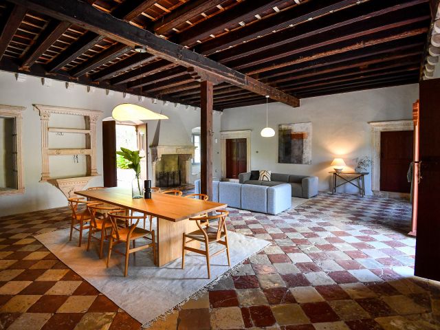 Sale of a historic summer residence on Sipan Island near Dubrovnik