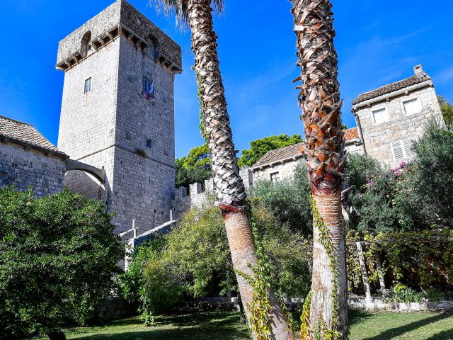 Sale of a historic summer residence on Sipan Island near Dubrovnik