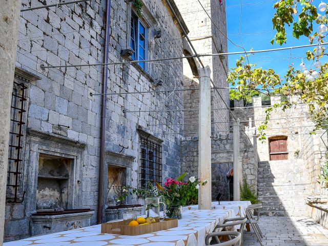 Sale of a historic summer residence on Sipan Island near Dubrovnik