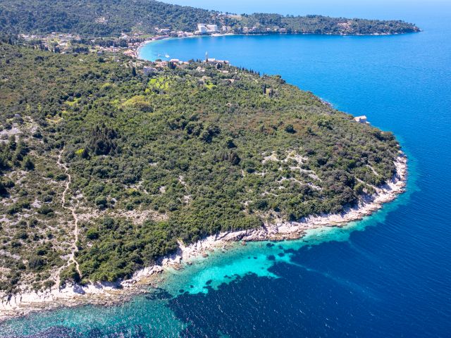 Prodaja impozantnog zemljišta s ruševinama na otoku Lopudu kraj Dubrovnika