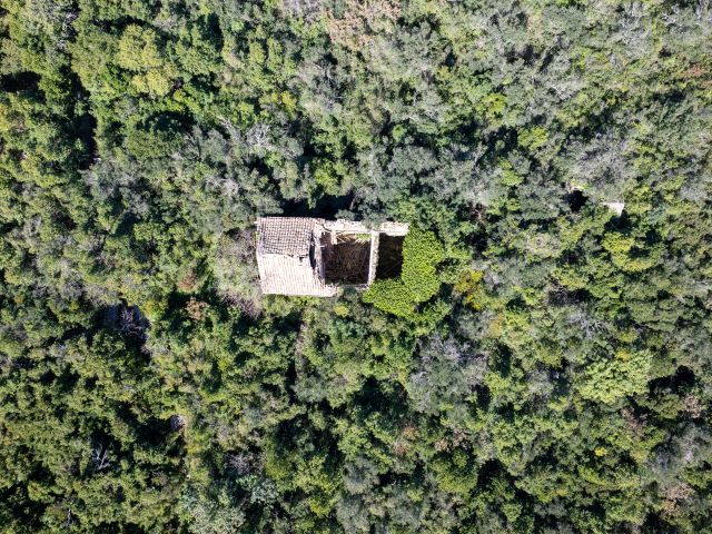 Prodaja impozantnog zemljišta s ruševinama na otoku Lopudu kraj Dubrovnika