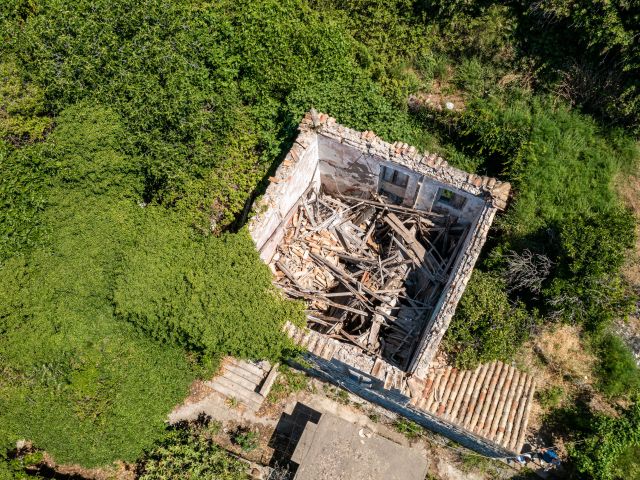 Sale of a semi-detached ruined house on the island of Lopud near Dubrovnik