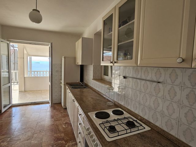 Sale of a stone house with a beautiful sea view on Pelješac, Trstenik