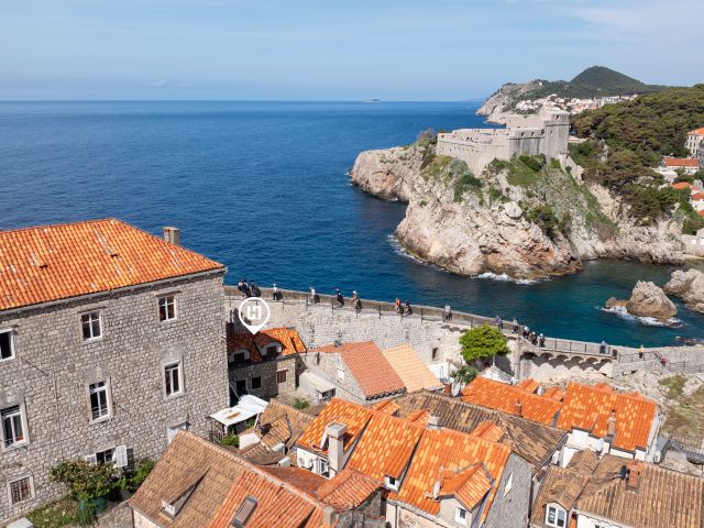 Sale of a stone house for renovation with a view of the city walls, Dubrovnik