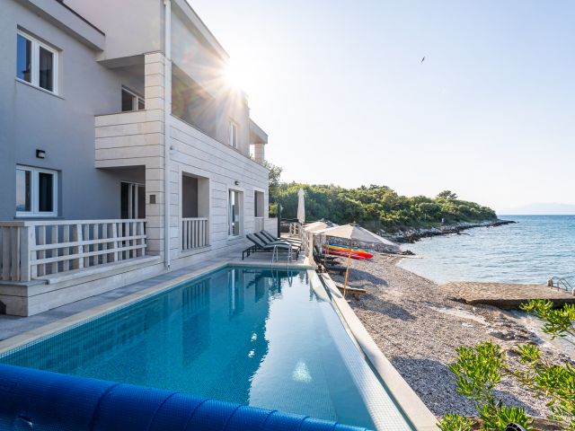 Sale of best European villa by the sea in 2017 in the vinicity of Dubrovnik