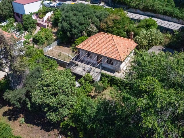 House for sale with building land plot in the centre of Dubrovnik