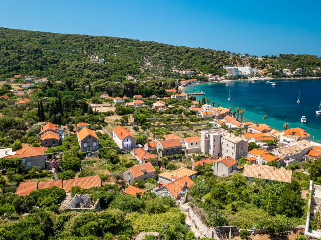 Atraktivno zemljište na otoku Lopudu kraj Dubrovnika na prodaju