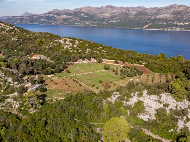 Ruined house with impressive land plot for sale, Lopud island near Dubrovnik