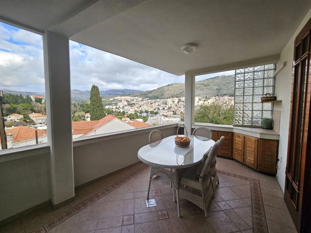 A spacious apartment for sale in an attractive location in the center of Dubrovnik