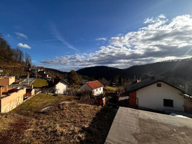 Prodaje se kuća za rekonstrukciju u Dubravi Samoborskoj