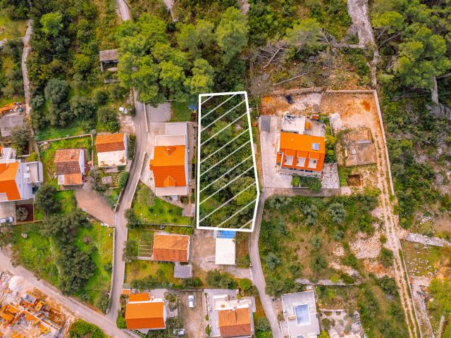 Building land for sale in Lumbarda