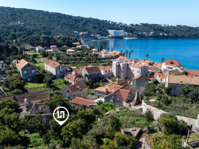 Ruševna kuća za renovaciju na atraktivnoj lokaciji otok Lopud