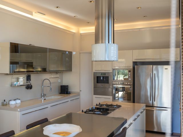 Exclusive apartment with a private pool in a prestigious location in Dubrovnik