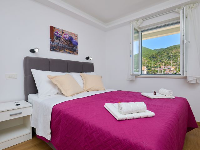 Prodaja luksuzna vila s bazenom u okolici Dubrovnika