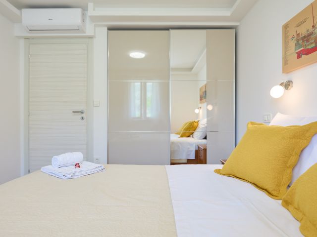 Prodaja luksuzna vila s bazenom u okolici Dubrovnika