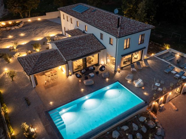 Exclusive Istrian Villa with Panoramic Views of Motovun