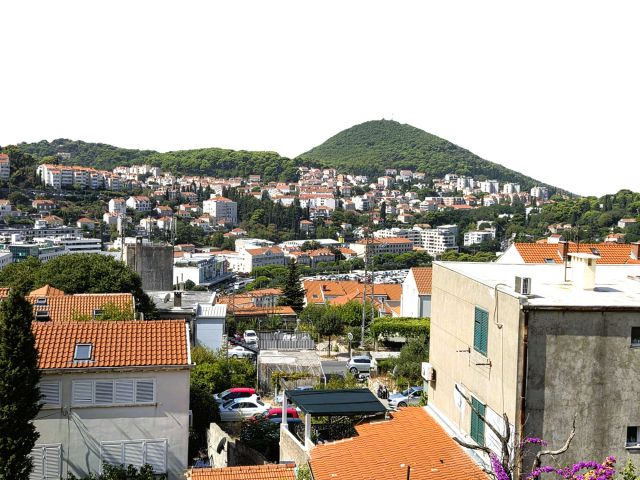Prodaja dvoetažnog stana na atraktivnoj lokaciji u Gružu s pogledom na gruški akvatorij