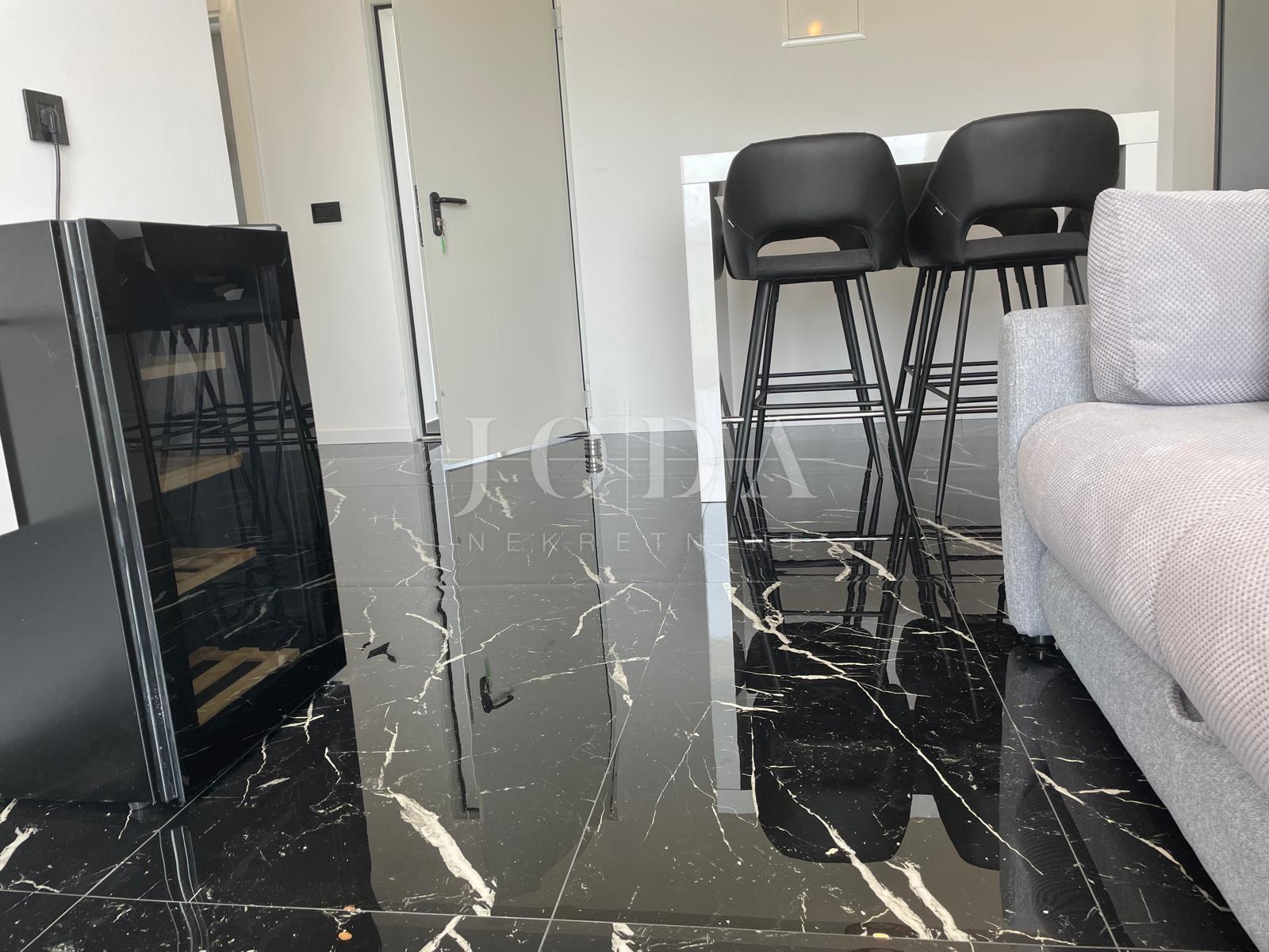 Flat Crikvenica, 159,40m2