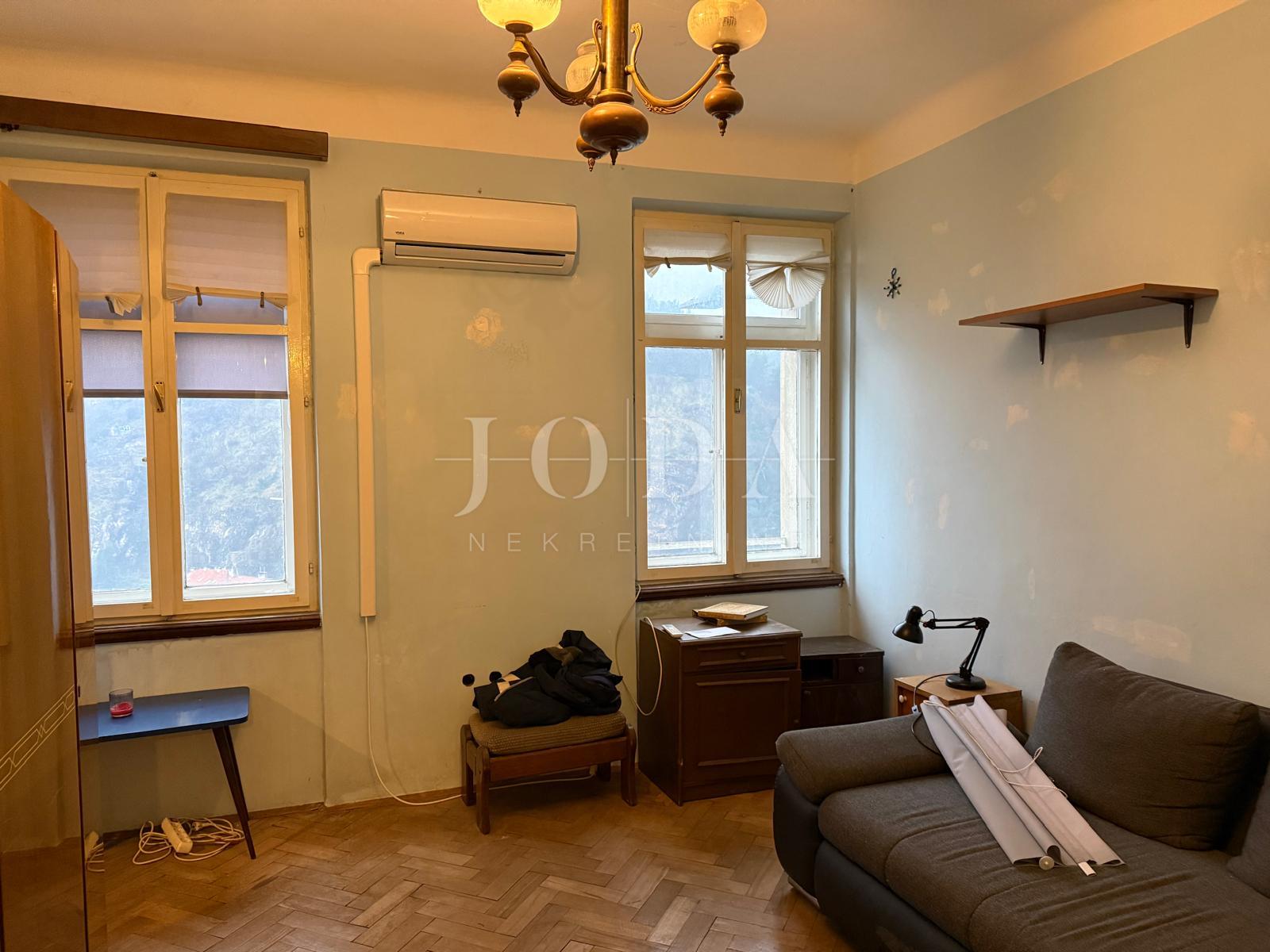 Rijeka - širi centar - stan s potencijalom, odlična lokacija