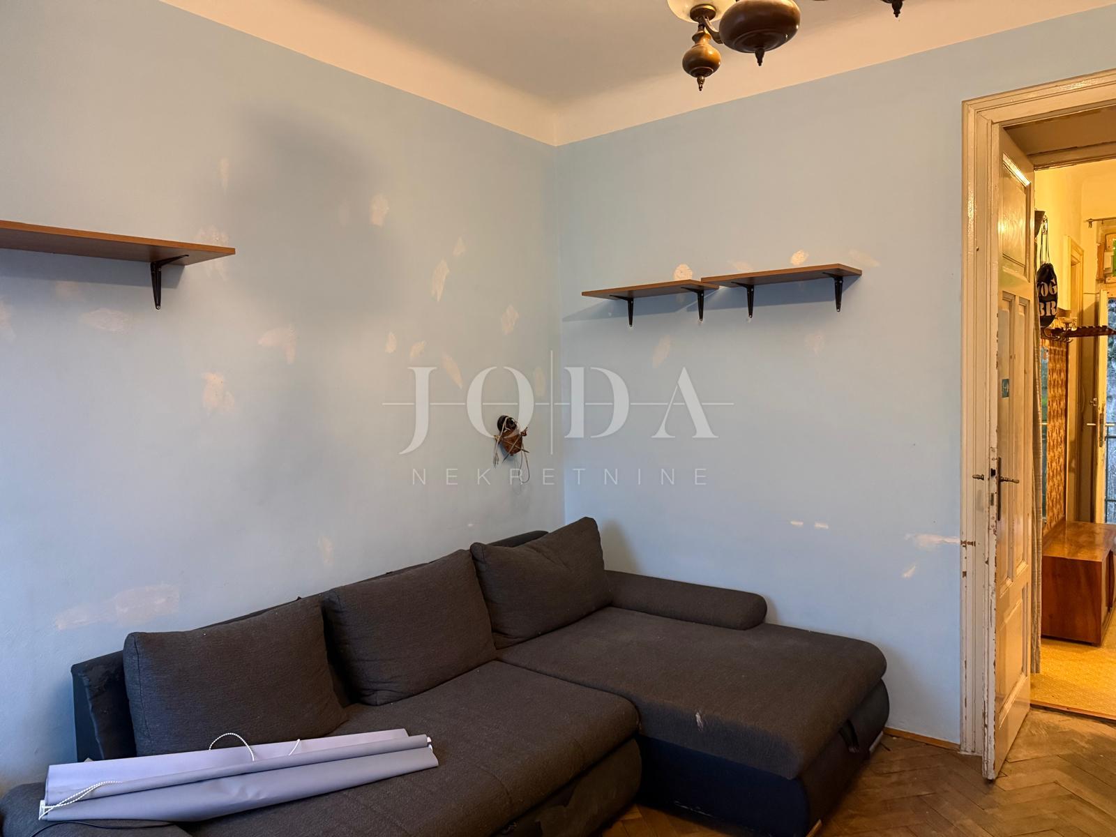 Rijeka - širi centar - stan s potencijalom, odlična lokacija