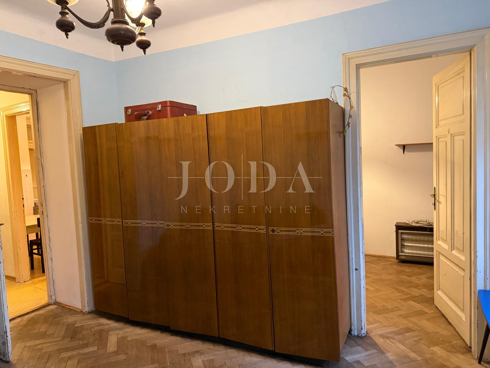 Rijeka - širi centar - stan s potencijalom, odlična lokacija