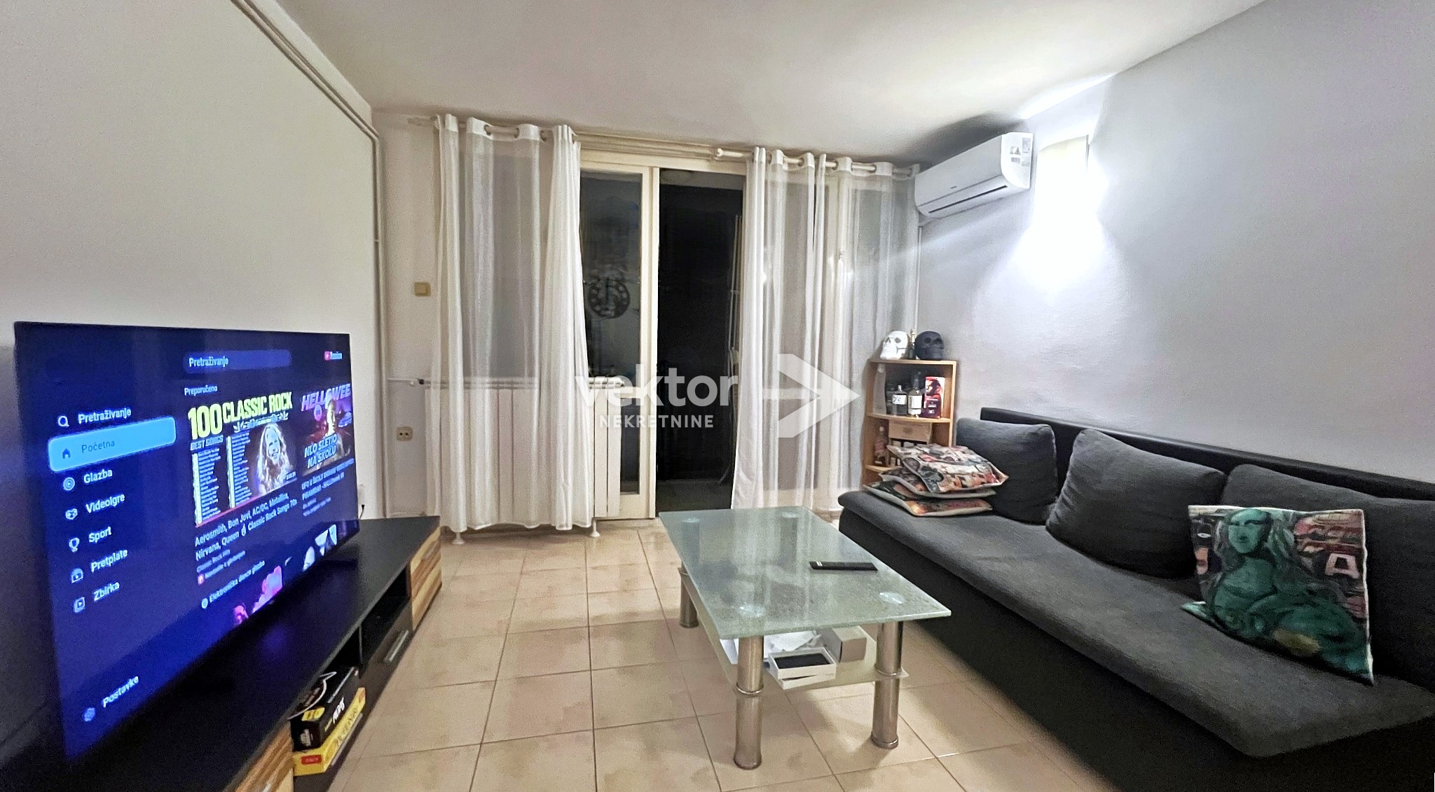 Turnić, 2-soban s dnevnim boravkom, dvije lođe