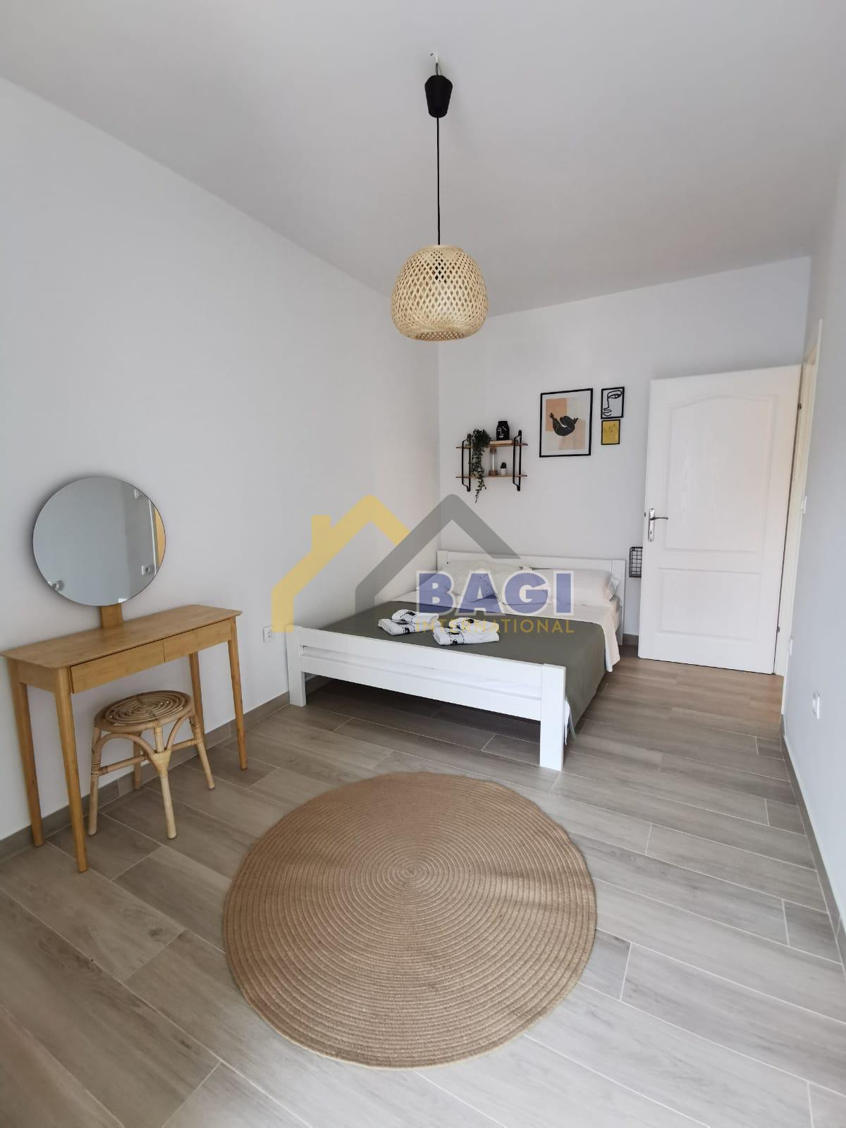 PULA ZWEI-ZIMMER-WOHNUNG 53m2 UND 50m2 GARTEN
