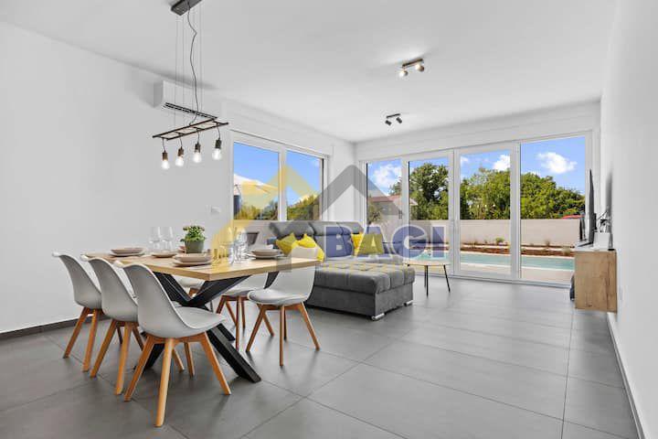 Svetvinčenat, Štokovci - modern villa