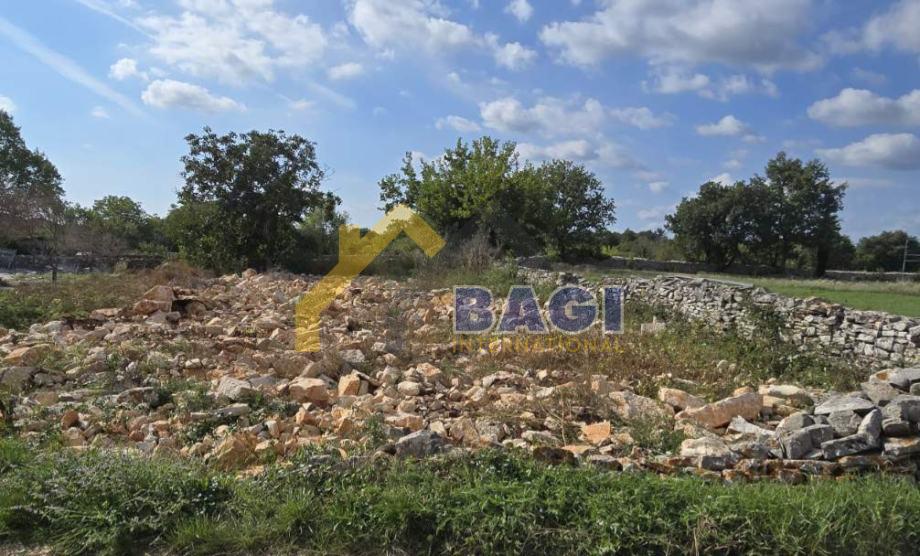 Building land Čabrunići, Svetvinčenat, 547m2