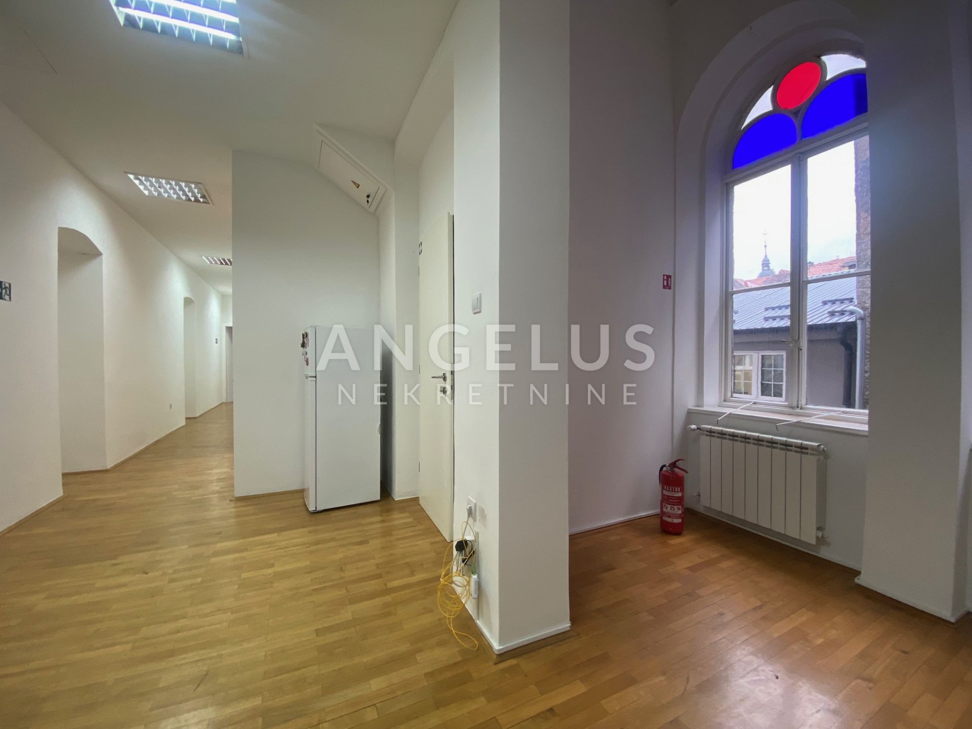 Zagreb, Centar - građanski stan/poslovni prostor 185m2