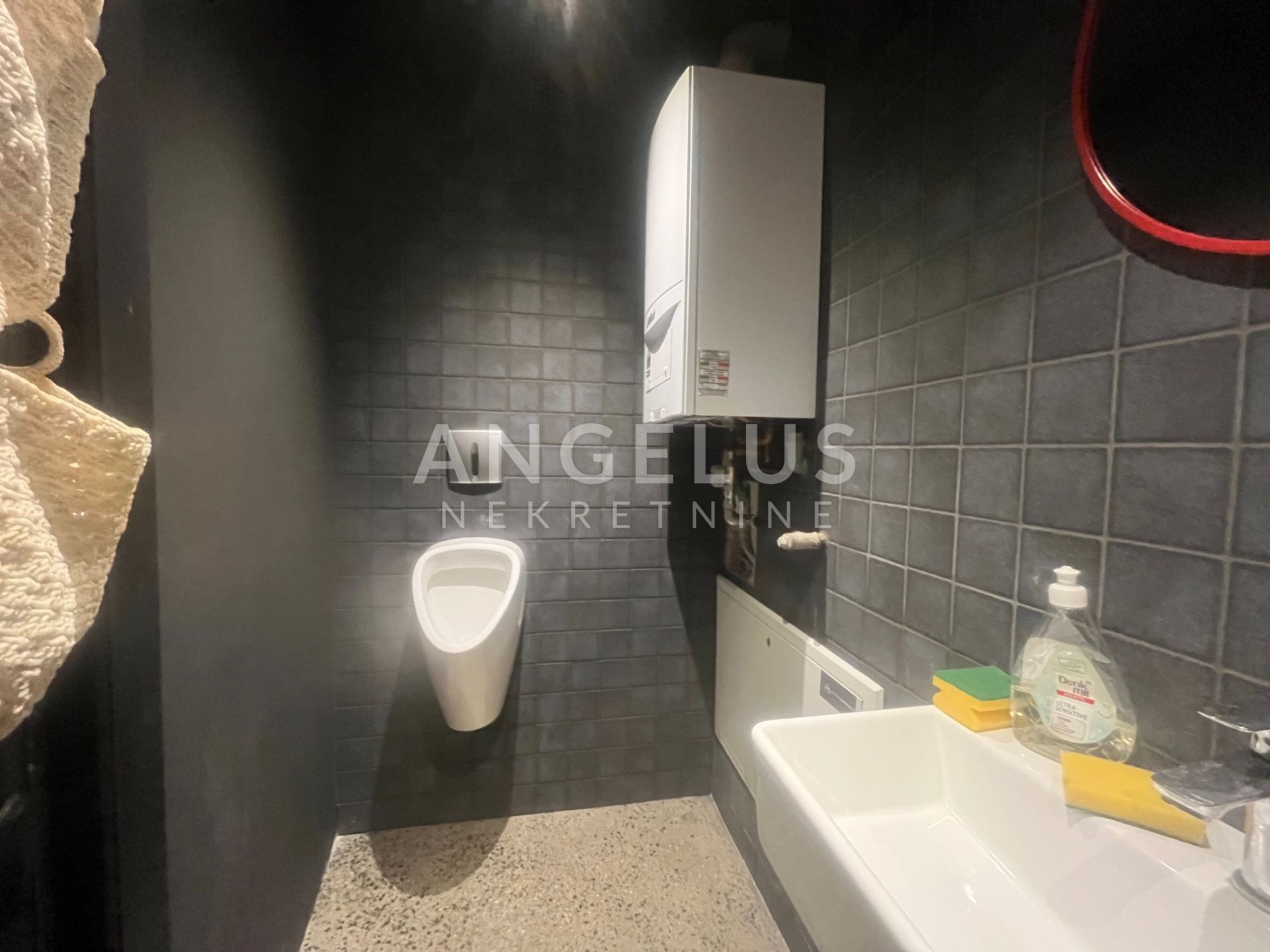 Zagreb, centar-lokal za prodaju, 40 m2