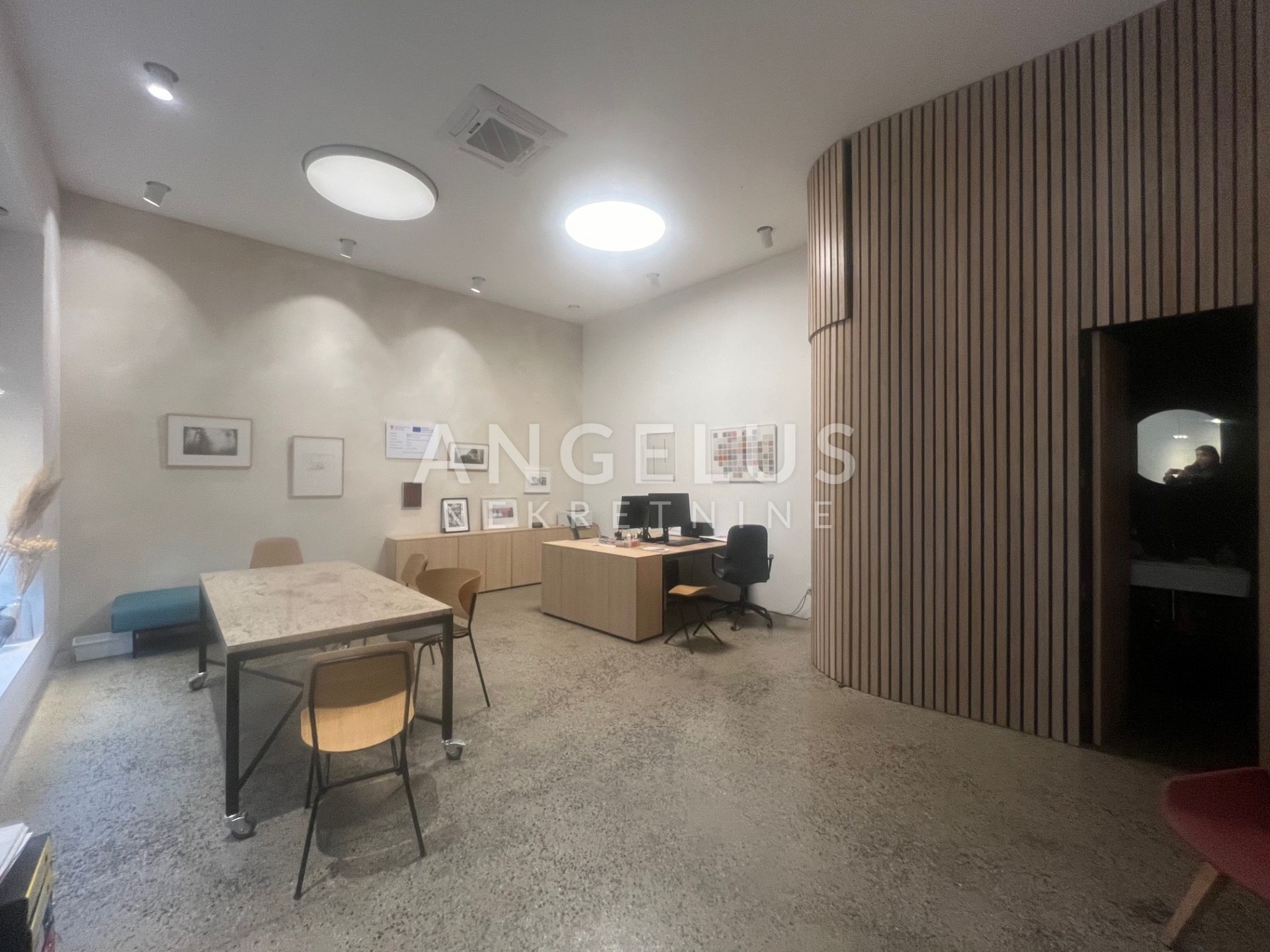 Zagreb, centar-lokal za prodaju, 40 m2