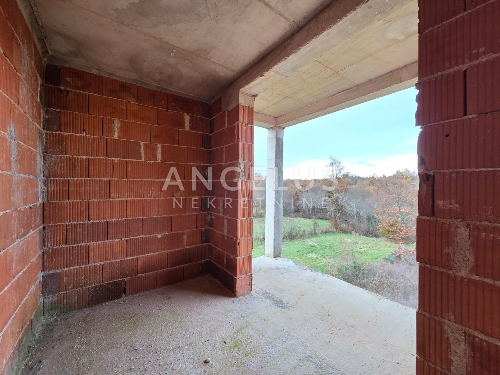 Istra, Barban - Roh Bau vila s bazenom, 174m2, prodaja!