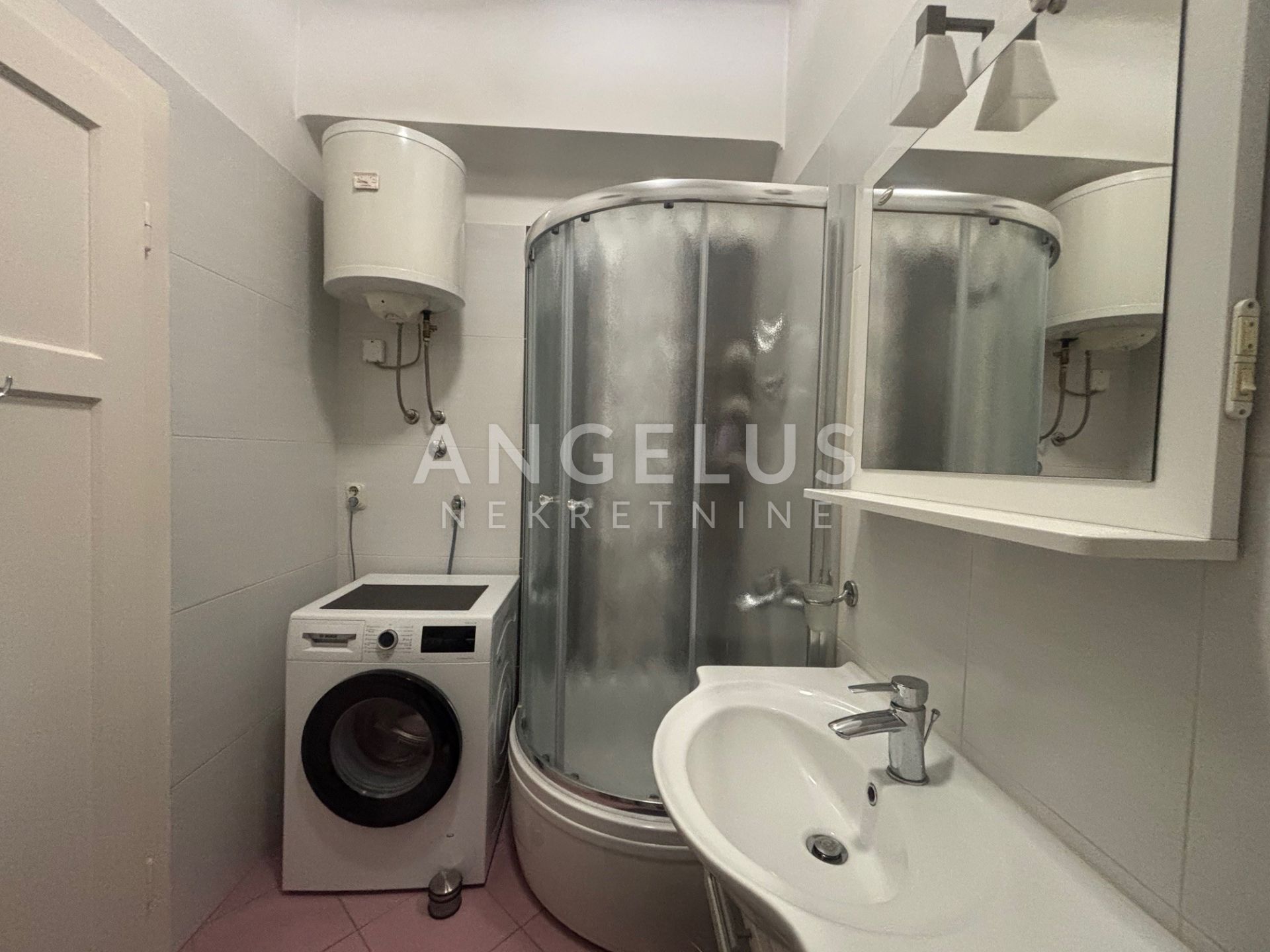 Croatia, Manuš, Split - beautiful two-bedroom apartment near the center, 62 m2, FOR SALE