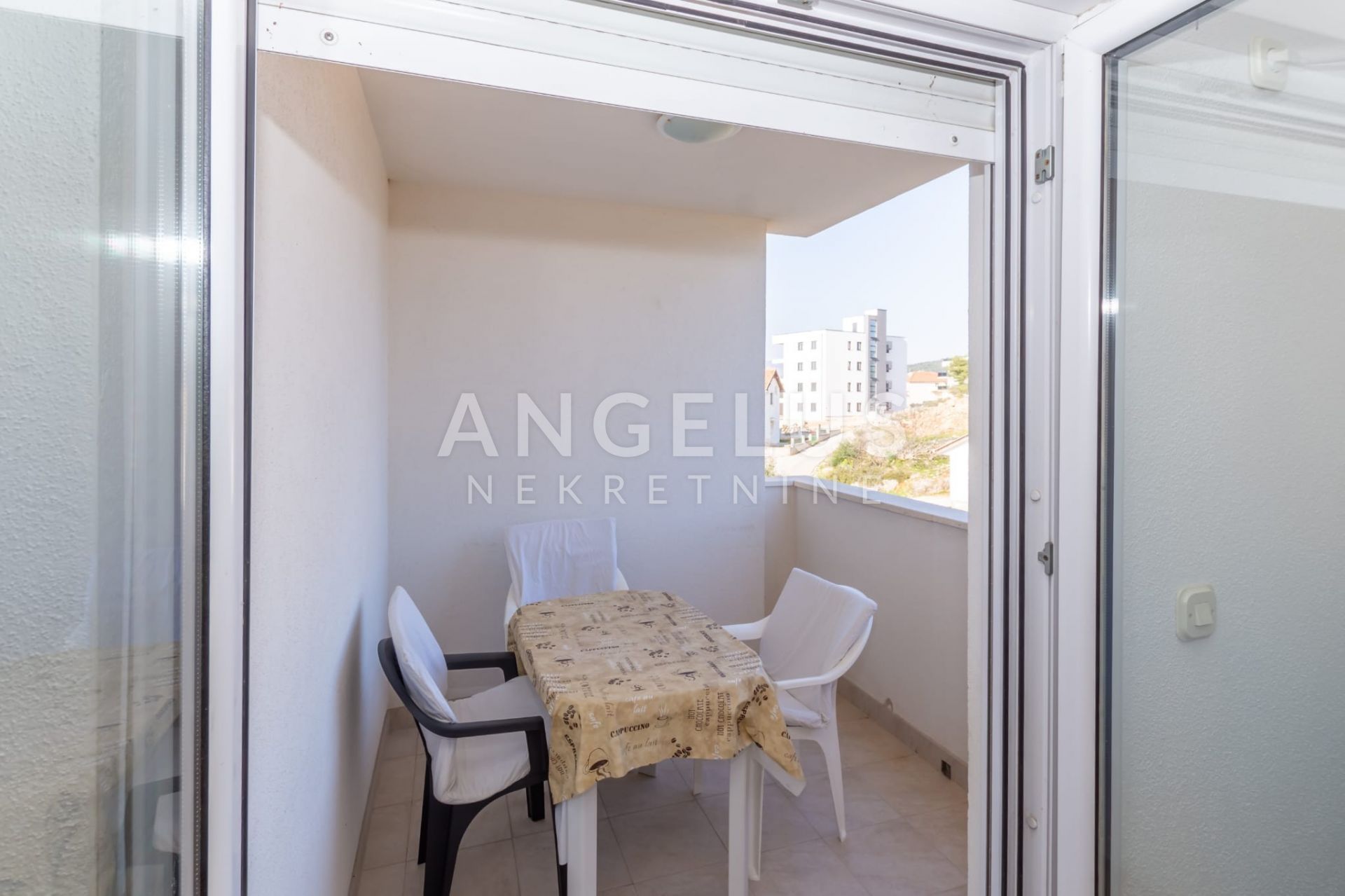 Trogir, Čiovo Okrug - one bedroom apartment near the sea FOR SALE