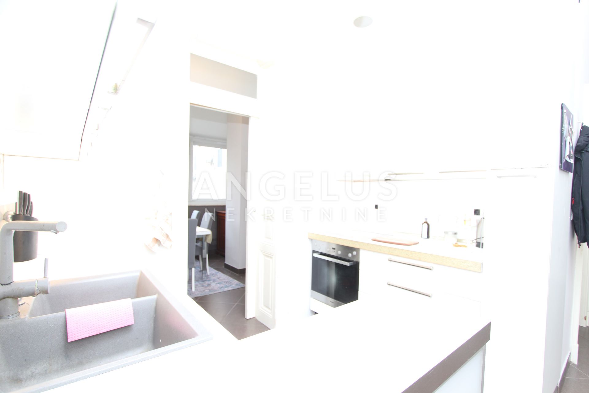 Zagreb, centar-stan za najam, 103 m2