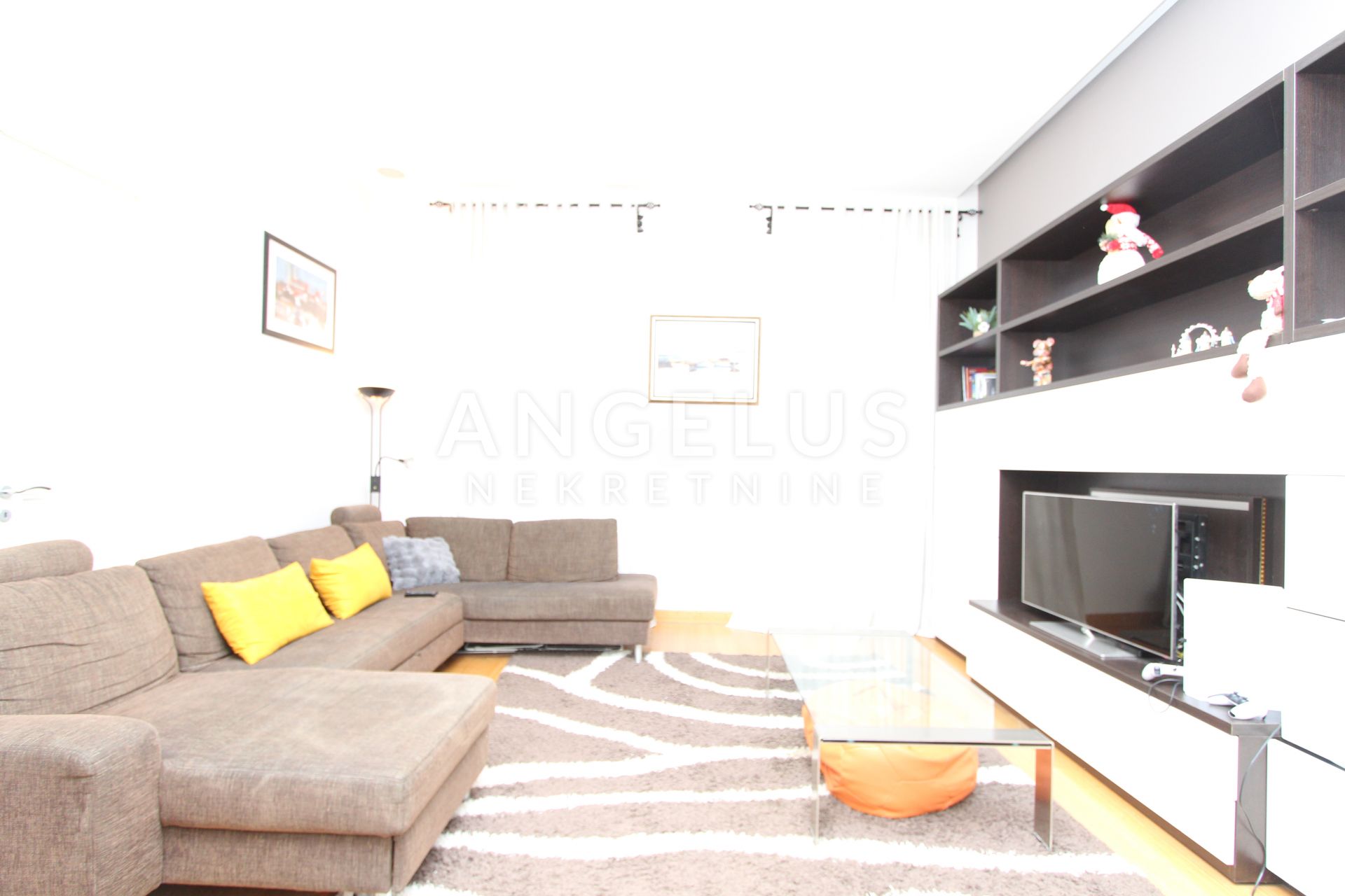 Zagreb, centar-stan za najam, 103 m2