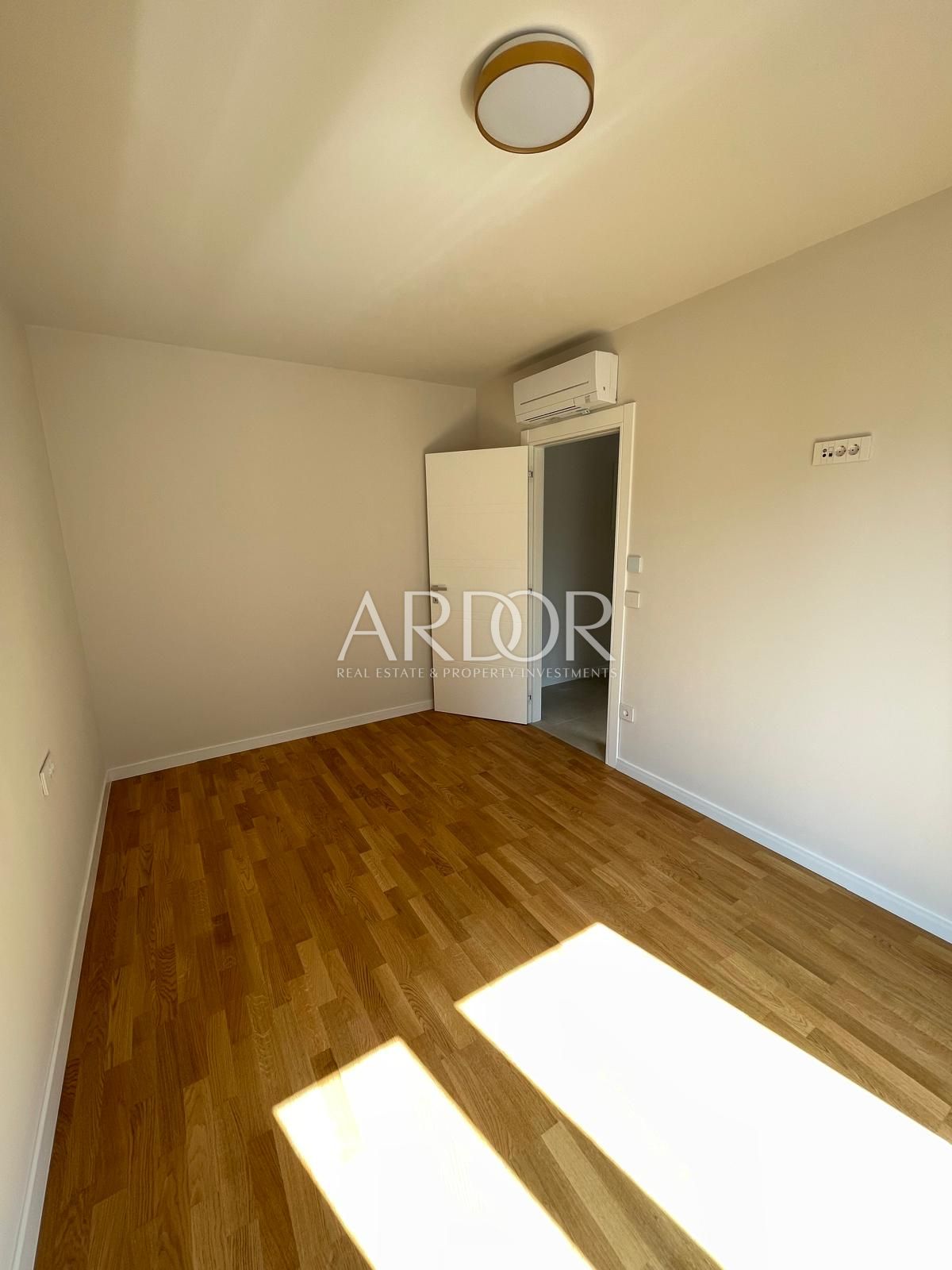 Okolica Zadra, apartman S4 prvi red do mora!