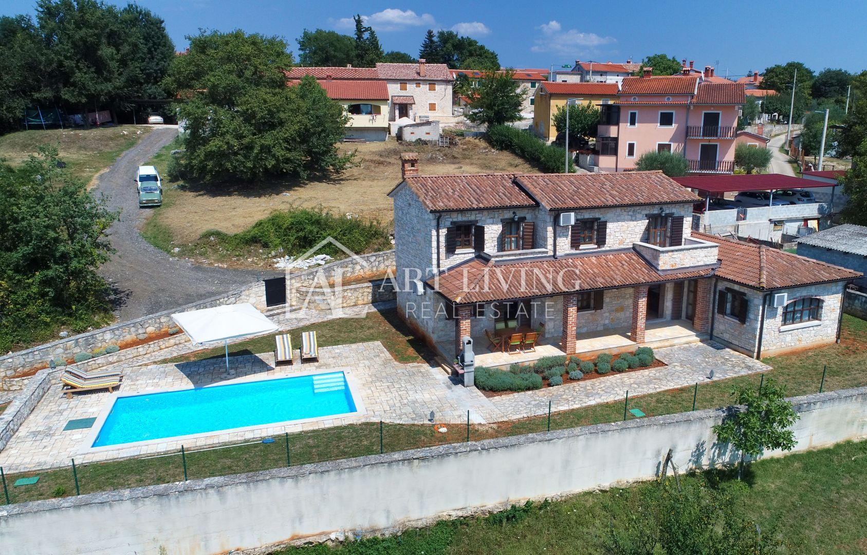 Poreč und Umgebung – rustikale Steinvilla in ruhiger und schöner Lage