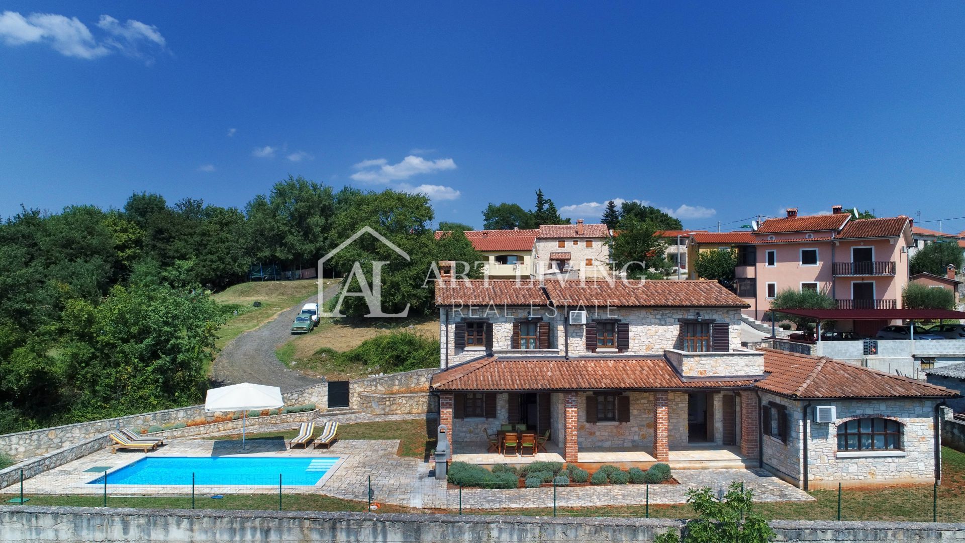 Poreč und Umgebung – rustikale Steinvilla in ruhiger und schöner Lage