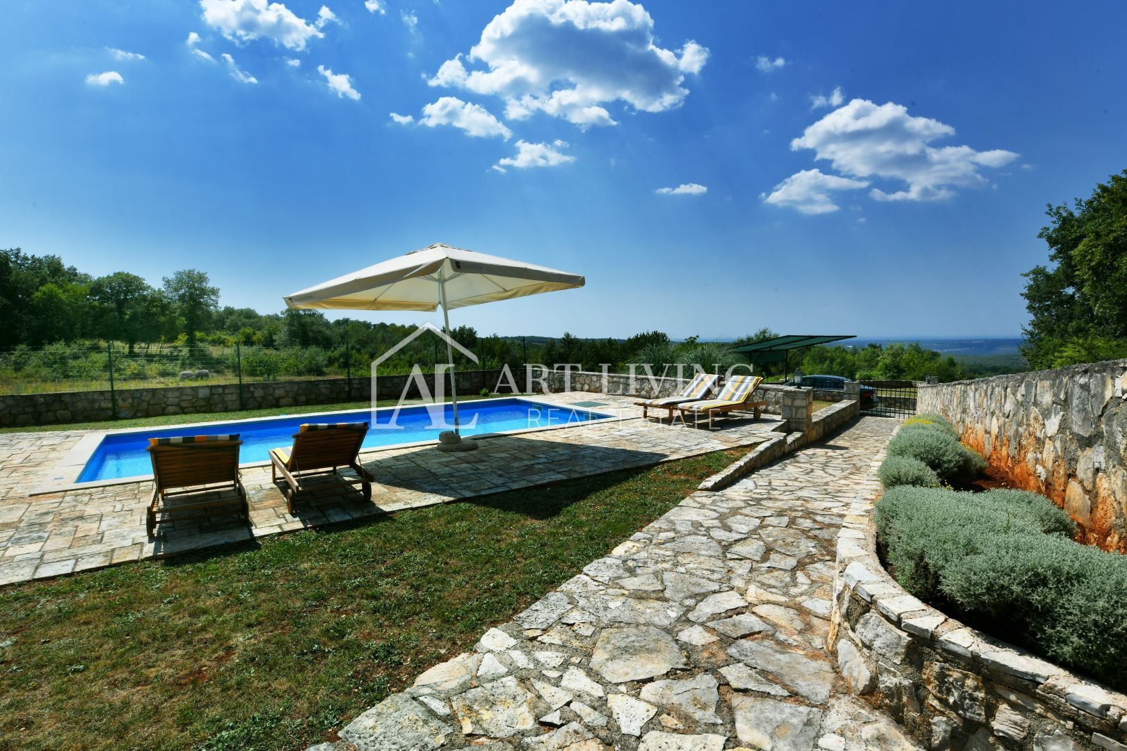 Poreč und Umgebung – rustikale Steinvilla in ruhiger und schöner Lage