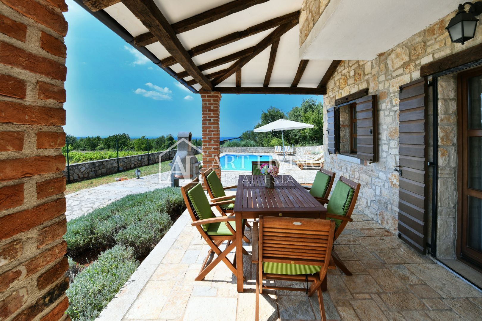 Poreč und Umgebung – rustikale Steinvilla in ruhiger und schöner Lage