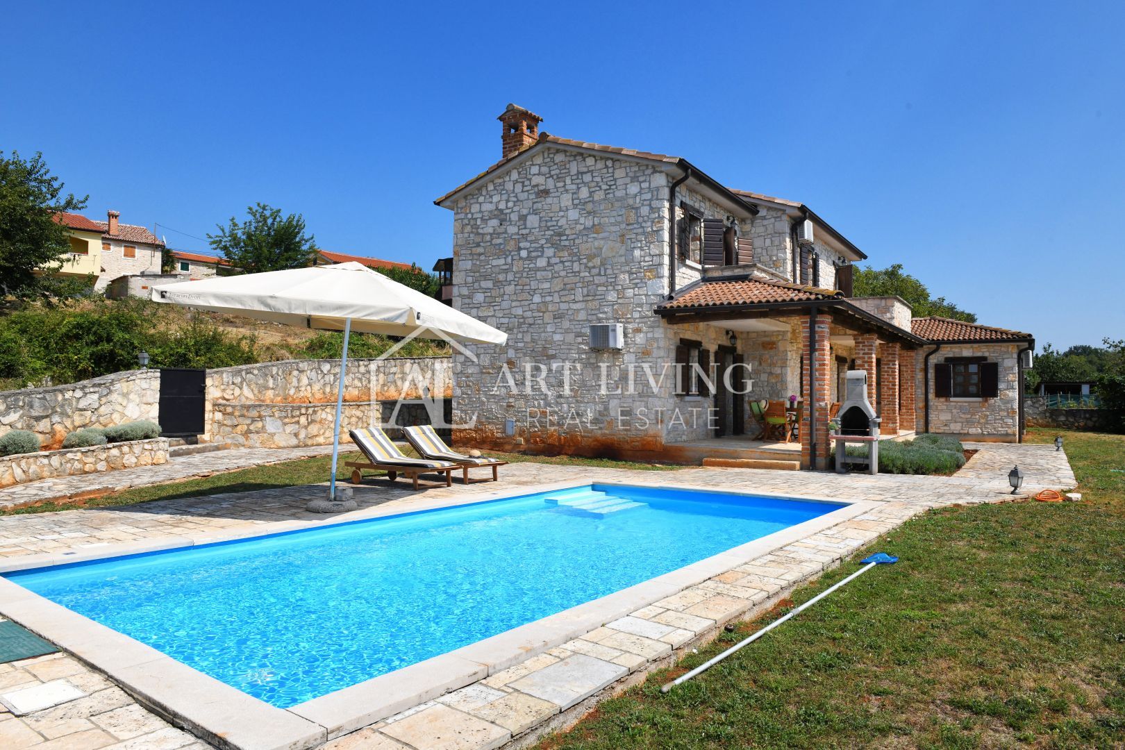 Poreč und Umgebung – rustikale Steinvilla in ruhiger und schöner Lage