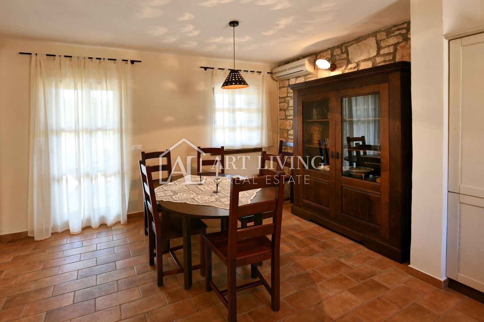 Poreč und Umgebung – rustikale Steinvilla in ruhiger und schöner Lage