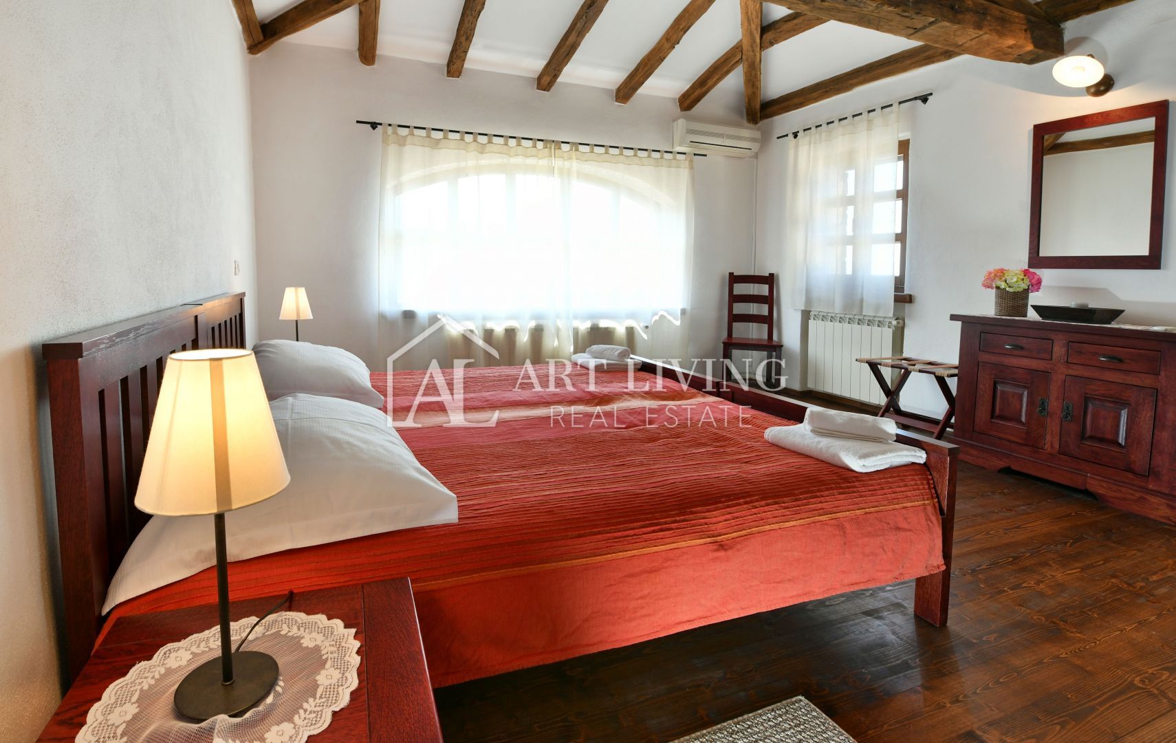 Poreč und Umgebung – rustikale Steinvilla in ruhiger und schöner Lage