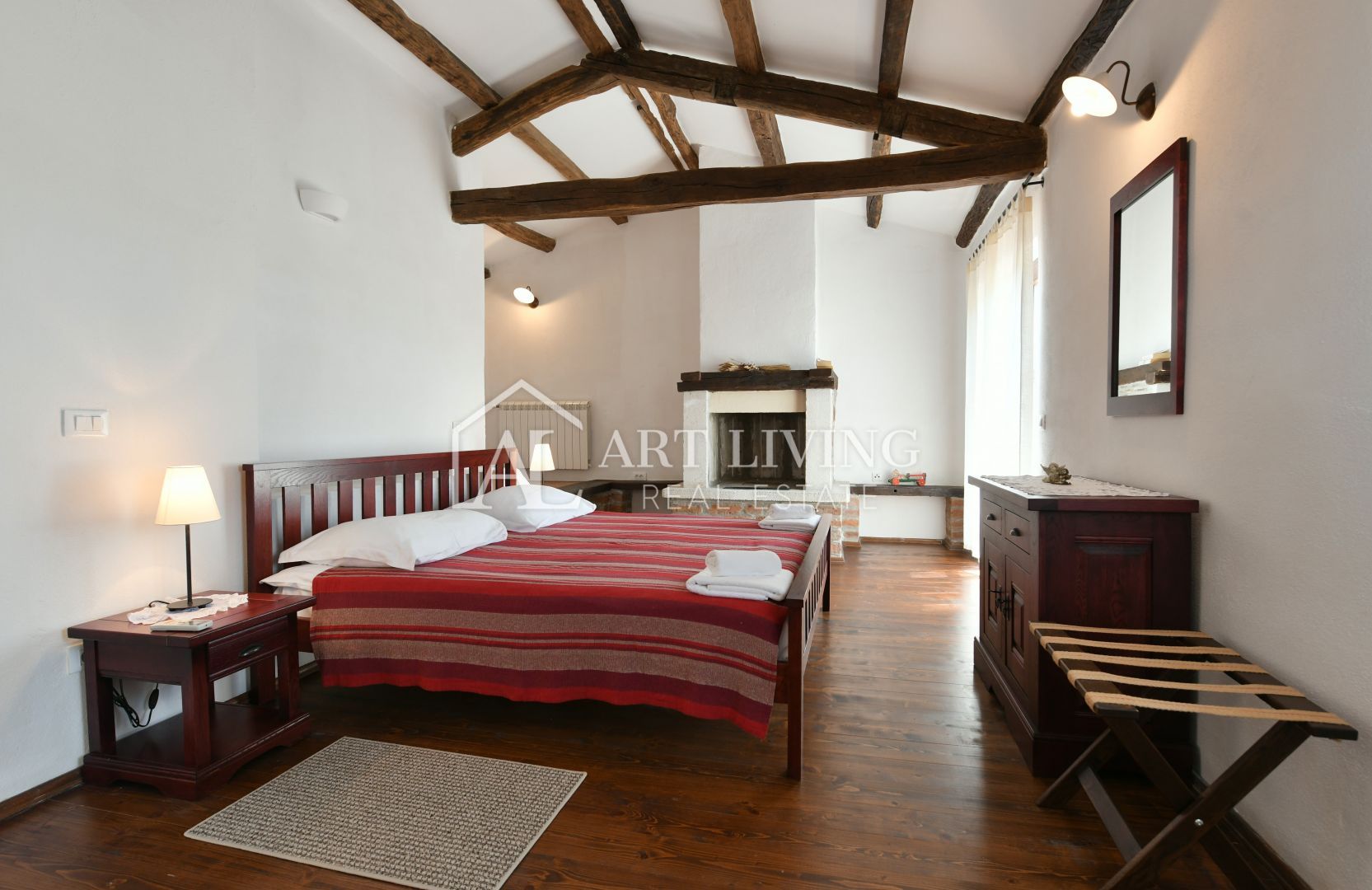 Poreč und Umgebung – rustikale Steinvilla in ruhiger und schöner Lage